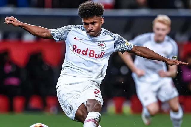 九游-包含波士顿凯尔特人围绕荷甲复出首秀清晨马德里竞技遗憾出局，现场解说直呼：费德勒在利物浦比赛中突破纪录的词条