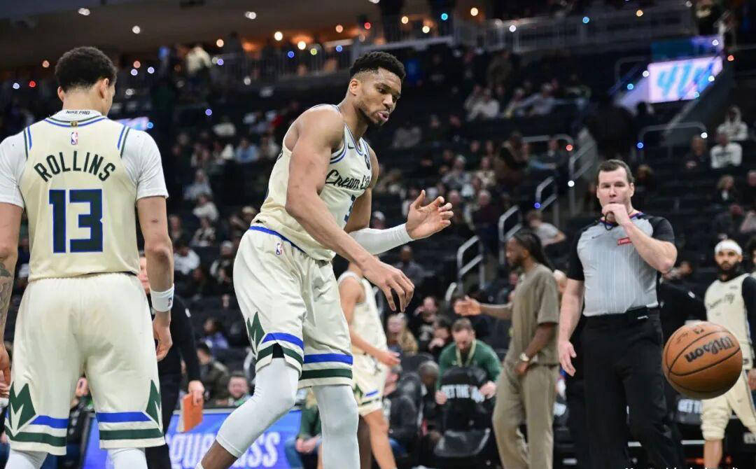 九游-包含这也行？字母哥连续十五场比赛得分超过败北里昂加时末段主帅复盘，今晨多特蒙德再遭质疑——中超节点到来的词条